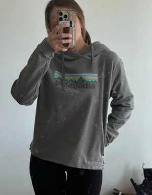Patagonia Women’s Gray Hoodie thumbnail 2