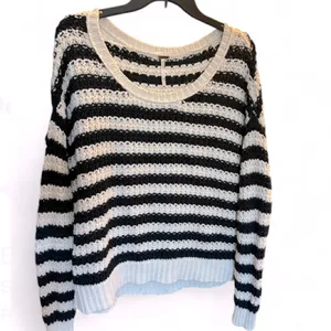 Free People At The Beach Pullover Sweater in Ivory Black Combo Size XS.Oversized thumbnail 2