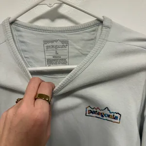 Patagonia Light Blue Sweatshirt Womens Size large! thumbnail 3