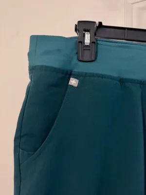 FIGS Scrub Pants thumbnail 2