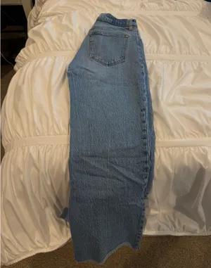 Abercrombie 90s High-Rise Relaxed Jeans thumbnail 3