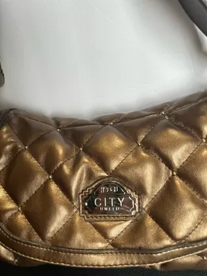 Y2K City UNLTD Quilted Gold Metallic Purse thumbnail 6