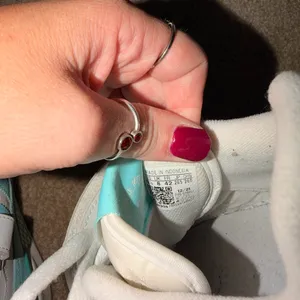 Adidas Sneakers thumbnail 5
