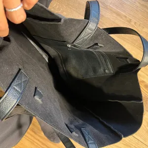 Black Pebbled Faux Leather Tote Bag Large Shoulder Carryall with Exterior Pocket thumbnail 4