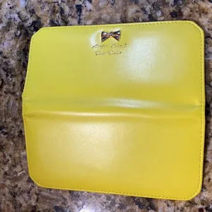 ‼️final sale‼️Bright yellow wallet thumbnail 5