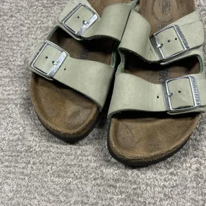 Birkenstock Arizona Leather Sandals Womens 7 Light Green EU 38 Mens 5 thumbnail 13