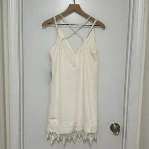EXPRESS | NWT Woman's Off White Strappy Lace‎ Hem Shift Mini Dress, Size 10 thumbnail 3