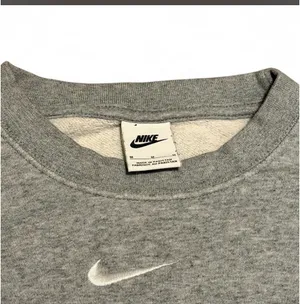 Nike Cropped Sweatshirt Women’s Medium Grey thumbnail 3