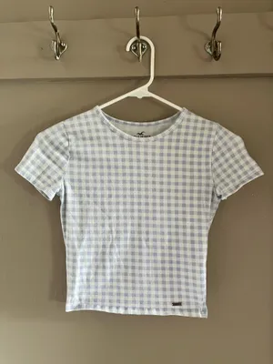 Hollister Baby Tee thumbnail 1