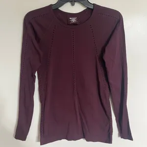 Athleta Momentum Long Sleeve Top XS Maroon Burgundy Mesh Ventilation 211280‎ thumbnail 1