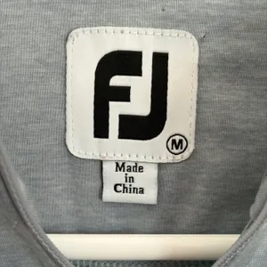 FootJoy Womens Gray Green Striped Sleeveless Quarter‎ Zip Golf Polo Shirt Size M thumbnail 3