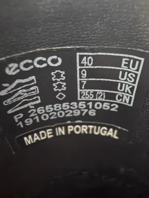 ECCO Dress Loafers‎ Women's EU 40 US 9 Black Leather Lug Sole Slip On Shoes thumbnail 2