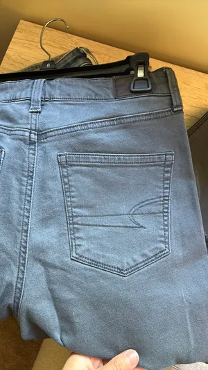 American Eagle Mom Jeans thumbnail 4