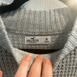 Gray mockneck hollister sweater thumbnail 2