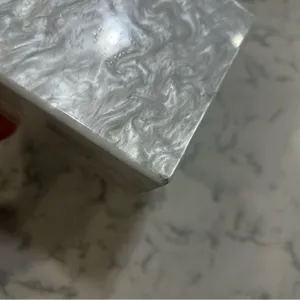 Mrs. White Marble Style Bridal‎ Clutch w/ Chain thumbnail 4