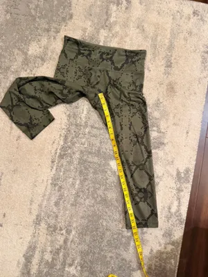 Lululemon Olive Green Snake-Print Capris thumbnail 5