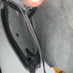 Cute Black crossbody with 3 flowers thumbnail 5