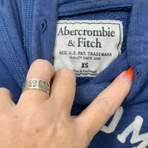 Abercrombie & Fitch Navy-Blue Arch Logo Hoodie Sweatshirt thumbnail 2