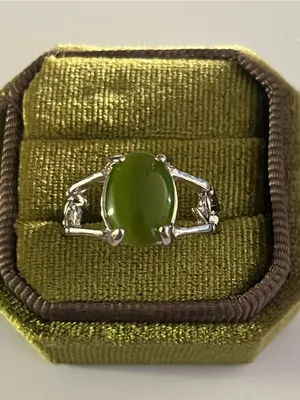 Elegant/Classic Titanium Steel Silver Green Cat Eye Design Ring Size 9 NWT thumbnail 2