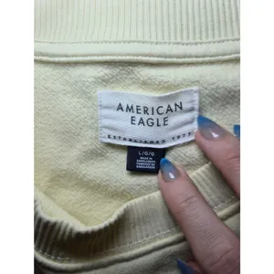 American Eagle Outfitters Cream Crewneck Sweater with Shoulder Buttons thumbnail 4