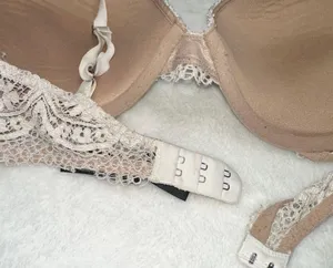 Victoria’s Secret Beige Lace Very Sexy Push Up Bra! thumbnail 8