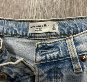 Abercrombie Dad Jeans thumbnail 2