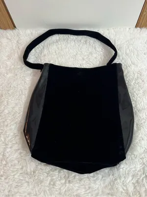 Carolina Herrera Good Girl Black Shoulder Tote with Velvet Front thumbnail 15