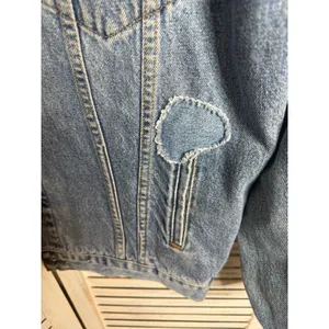 VINTAGE LEVI STRAUSS Women's XL Denim Jean Button Trucker Jacket Heart Patches thumbnail 9