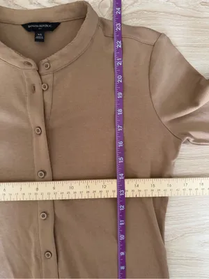 Banana Republic XS Camel Tan Crew Neck Fitted Cardigan Office Work Career thumbnail 5