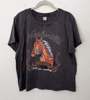 [Messy Bun Just Chillin] Gray Nashville Embroidered Graphic T-Shirt Size Large L thumbnail 1