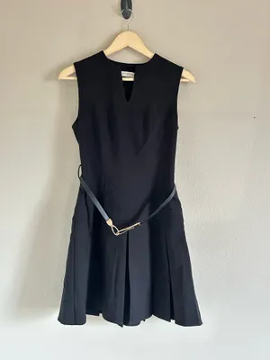 Commence black Sleeveless Keyhole-Neck Belted Pleated Mini Dress small thumbnail 5