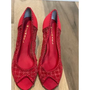 Michael Peep Toe Heels Red Mesh & Sequin Detail Size 8 Leather Sole 3 Inch Heel thumbnail 2