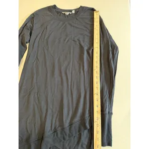 Athleta Dress Women Small** Black Pullover Thumb Holes Travel Minimal Athleisure thumbnail 4