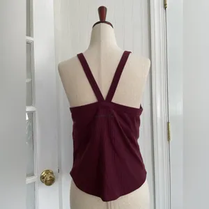 OUTDOOR VOICES SuperForm Rib High Neck Tank Top in Shiraz Size L thumbnail 8