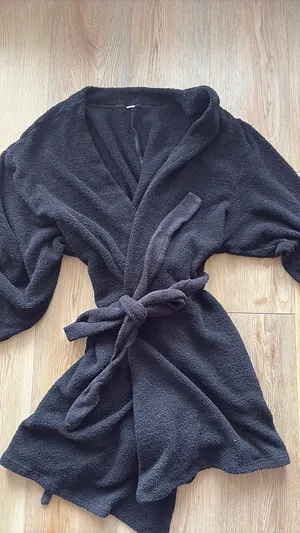 Yitty Robe thumbnail 2