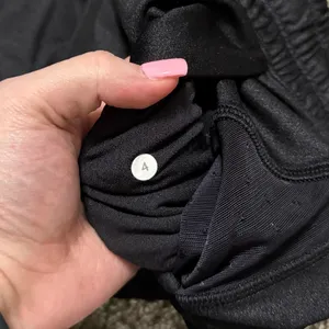 Lululemon Black Shine Joggers Size 4 thumbnail 2