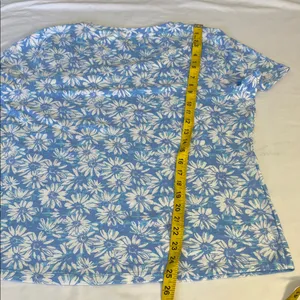Blue Floral Short Sleeve Women's Top thumbnail 6