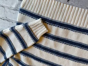 American Eagle Women's Knit Sweater Pullover Nautical Preppy Classic Stripe XS thumbnail 3