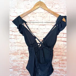 Cupshe Black Ruffled One Piece Swimsuit thumbnail 4