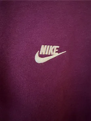 Nike Pullover Hoodie thumbnail 2