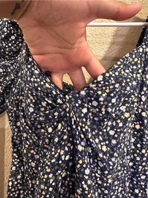 Hollister Navy Floral Puff-Sleeve Mini Dress Size medium 0486 thumbnail 3