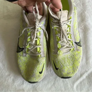 Nike Women's SuperRep Go 3 Flyknit Sneakers Neon Yellow White Size 7 thumbnail 9