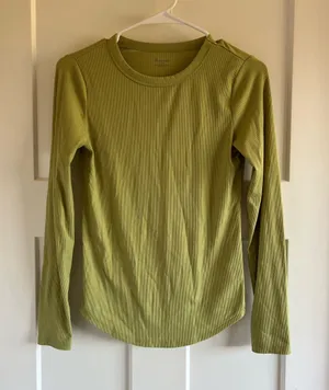 No Boundaries Olive Green Long Sleeve Crewneck Top thumbnail 1