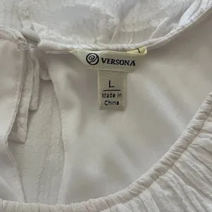 Woman's Versona White Blouse Top with Ruffled Sleeves Lined Stretchy Size Large thumbnail 3
