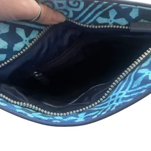 Vera Bradley Y2k Blue Geometric Seatbelt Shoulder Travel Bag Purse‎ thumbnail 7