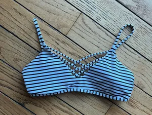 Hollister Bikini Top thumbnail 2