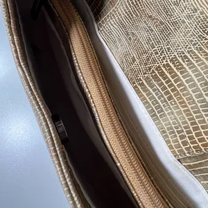 Vintage GUESS Embossed Lizard Print Shoulder Bag Y2K Tan Beige Purse thumbnail 11