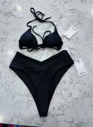 NWT Quince Black Italian Triangle Bikini Top & V Cut Bottom Set Size Medium thumbnail 1