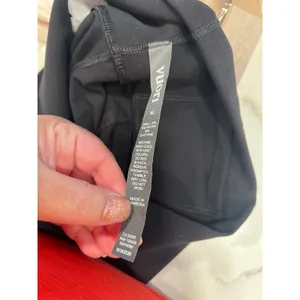 Vuori black biker shorts size XL 5" inseam thumbnail 3