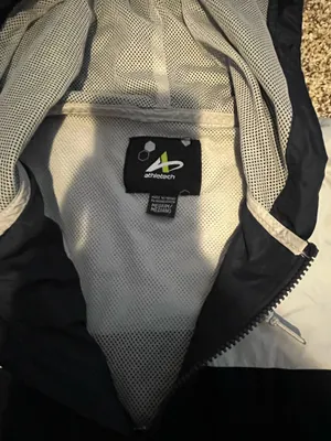 Navy Blue windbreaker Size M thumbnail 3